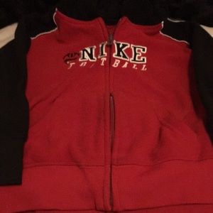Nike football boys zip front hoodie jacket red and black size 4